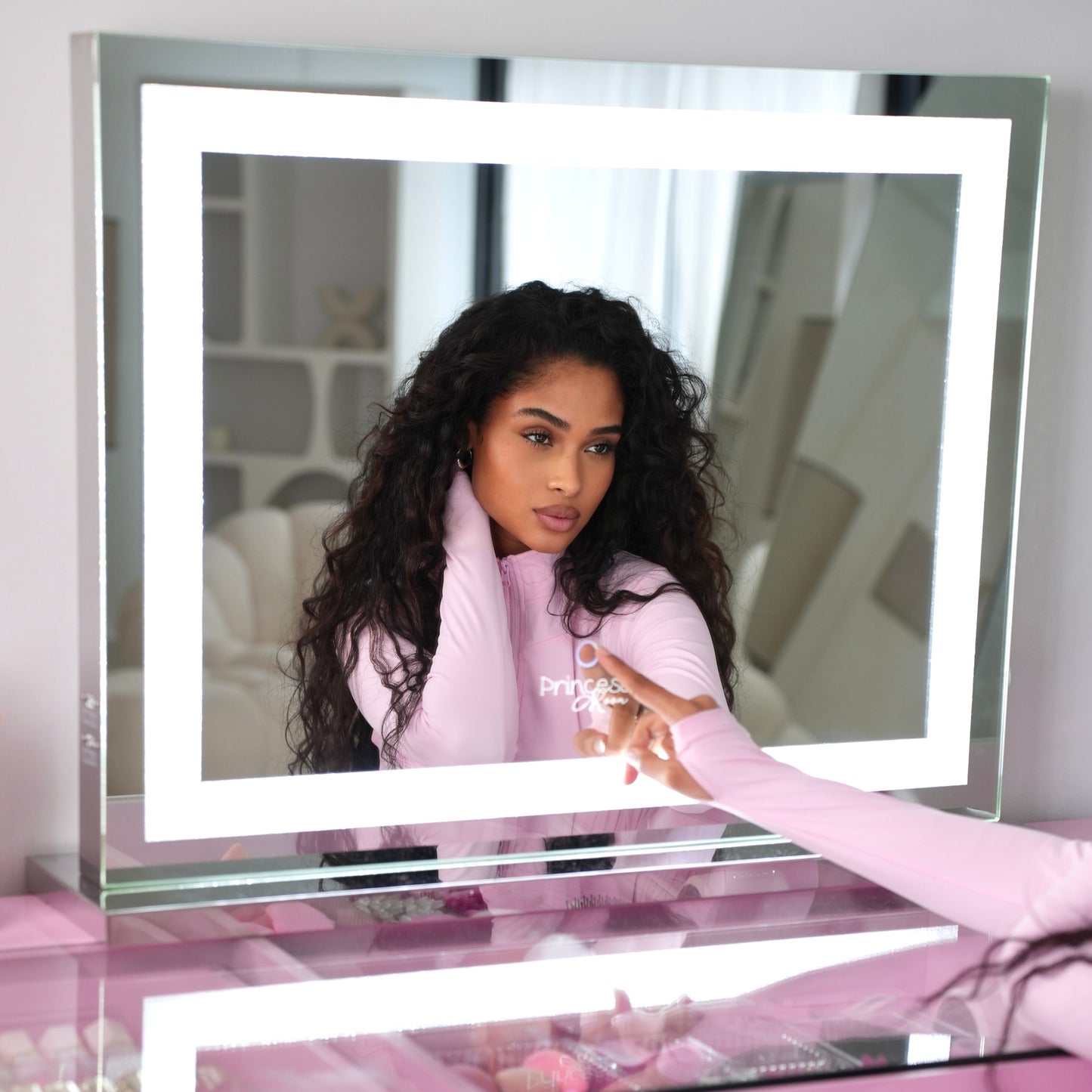 Shinny Mirror 